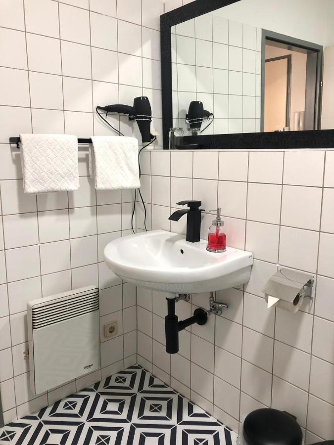 דירות וינה Apartman Favorita מראה חיצוני תמונה